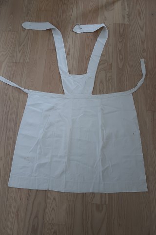 Apron with a bib, an old Danish apron
H: 87cm