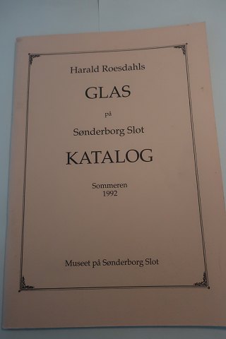Glas på Sønderborg Slot
Af Harald Roesdahls
Katalog
1992
Sideantal: 70
In gutem Stande