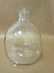 Flytrap, glass, antique
H: 19,5cm incl. the stopper
Please contact us for further information
