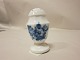 Royal Copenhagen, Blue Flower, Angular
Pepper pot, 1. grade
Please note the original stopper which is with 
the 3-wave-stamp
RC-nr. 8584
H: 8,5cm
We have a good choice of Blue Flower
Please contact us for further information