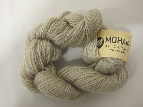 Kidmohair - 2-Trådet
Kidmohair er et naturprodukt af højeste kvalitet fra  sydafrikanske 
angorageder.
Den viste farve er: Sand, Farvenr. 2005
Prisen er pr. nøgle med 50 gram Kidmohair