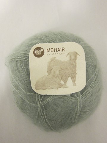 Brushed Lace er et naturprodukt af højeste kvalitet fra  sydafrikanske 
angorageder blandet med den fineste Mulberry Silke.
Den viste farve er: Te-grøn, Farvenr. 3023
Prisen er pr. nøgle med 25 gram Brushed Lace