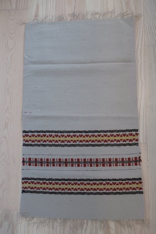Gammel smuk bordløber, håndvævet af uld
Kan også bruges som stykke til pude
86cm x 50cm
Skønne farver
God stand