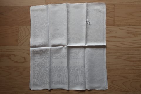 Antique napkins
Flax
Handmade
With a beautiful weaving with signature and structure
56cm x 56cm
We have: 3 items identical
In a very good condition
The antique, Danish linen and fustian is our speciality