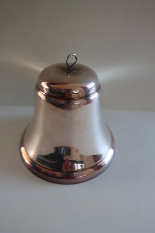 A beautiful old little bell,with a little decoration
Made of silverplate
A good sound
H: 5,5cm
From the 1900-Years
In a good condition
Please look at our other articles for bells