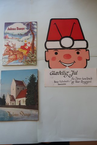 For samlere:
5 stk. tidstypiske gamle jule-sanghæfter
Brug dem for en nostalgisk følelse, når I går om juletræet 
De gode gamle julesanghæfter
Og endda et, som blev udleveret som reklame for et danse-institut, og samtidig 
reklame for Faxe-bryggeri
