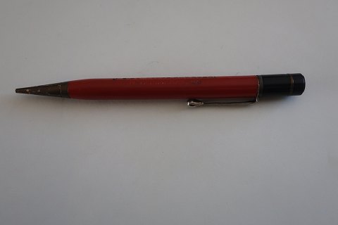 Gammel stiftblyant
Med reklametryk: "J. Eisenbergs Skræderi"
L: 14cm