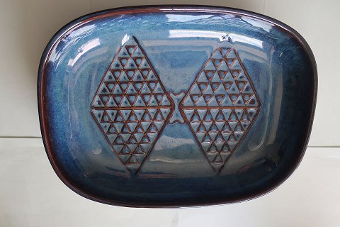Søholm fad
Søholm Stentøj Bornholm Denmark
Design: Einar Johansen
Nr.: 3332
Stemplet
Fra 1960