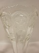 Vasen im gepresstem Glas 
Um 1900
2 Stück gleich und alte Vasen
H: 21cm, Durchmesser: 8cm
Gesamter Kauf von 2 stk: Dkr. 450,-, Kauf als 
Einzeln Stück: Dkr. 250,- pro Stück