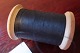 Alte Spule für den Fadern und aus Holz gemacht, wie in alten ZeitenSchön und prachtisch aus Holz gemachtCotton thread Mad in Great BritainL: um 5cm