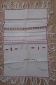 Antik navneklud
Håndbroderet med hvidt
53cm x 34cm
Vi har et godt udvalg af navneklude
Kontakt os for yderligere information