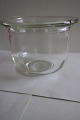 Antikt gele-/marmelade glas
Mundblæst
H: ca. 7cm
B: ca. 10cm
Flot stand
Se også vore andre geleglas