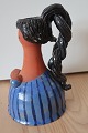 Smuk engel-lysestage med fletning
Unika
Keramik af Hildegon, den kendte keramiker fra Als i Sønderjylland
H:18cm
Indridset: Hildegon Als (73?/78?)
Flot stand
Hildegon