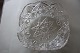 Smuk gammel firkantet glasskål
Diam: 17cm
H: 8cm
Fra 1900-tallet