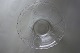 Eine alte schöne Schale aus Glas
Durchm: 13cm
H: 4,5cm
Aus den 1900-Jahren
In sehr gutem Zustand